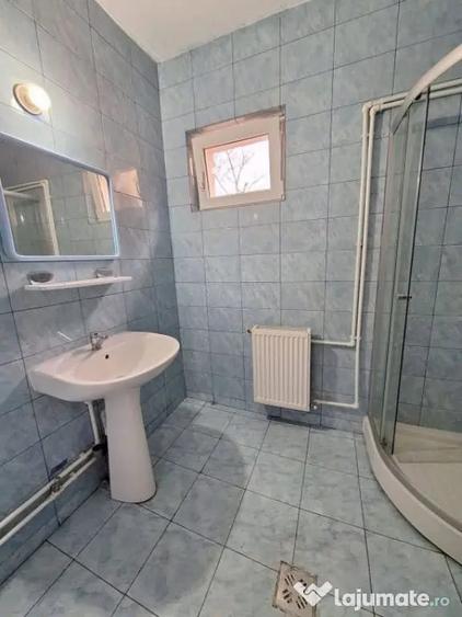 Casă cu 3 camere cu Teren 183 Mp în Central