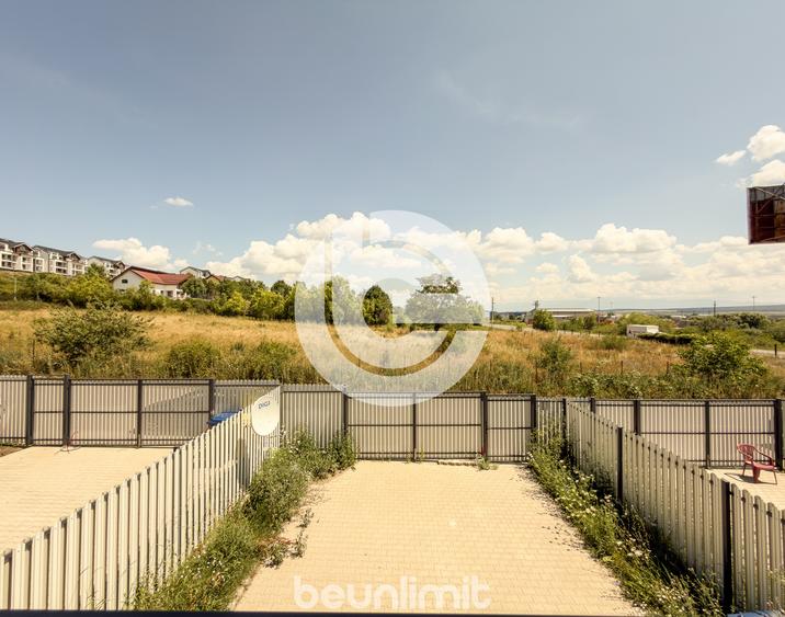 Casă cu 5 camere cu Canalizare în Cristian