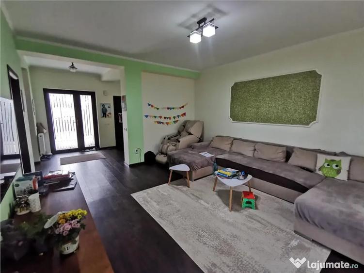 Casă cu 5 camere cu Teren 325 Mp în Chiajna