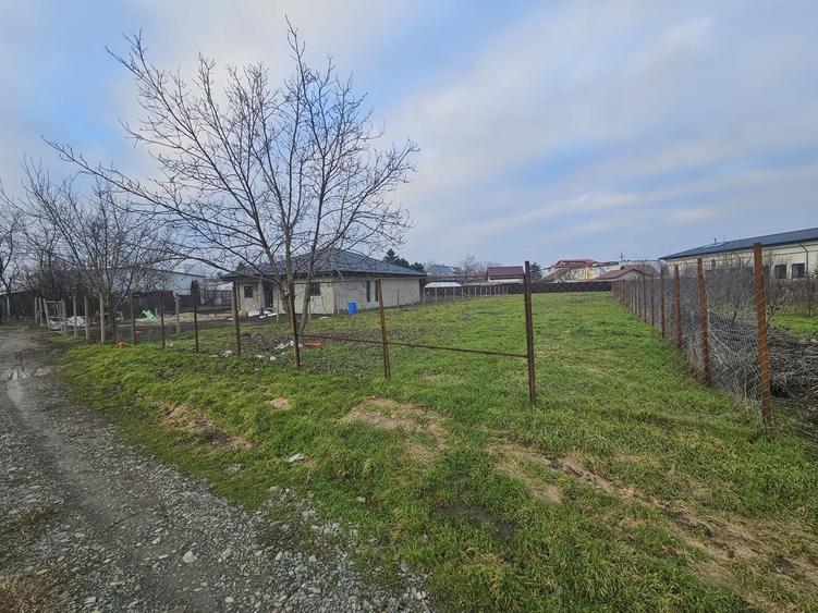Teren de 1000 mp, în Central