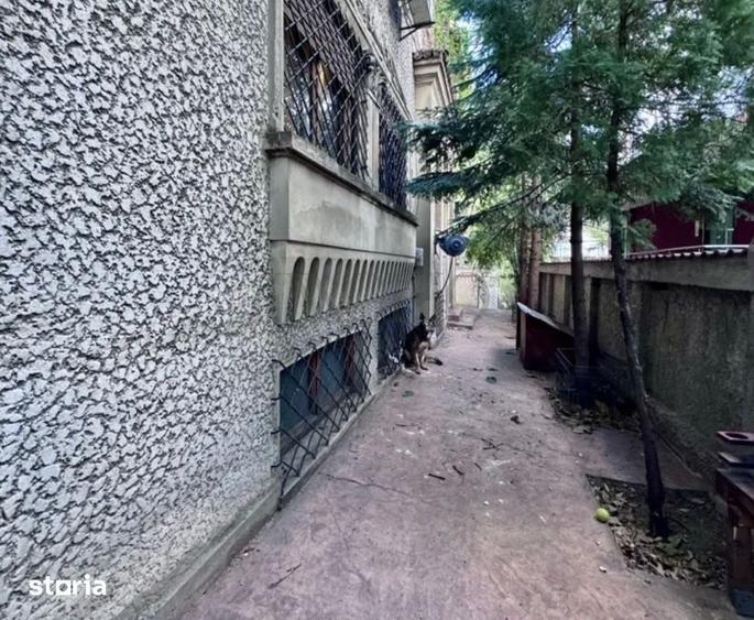 Apartament cu 3 camere în Centrul Civic
