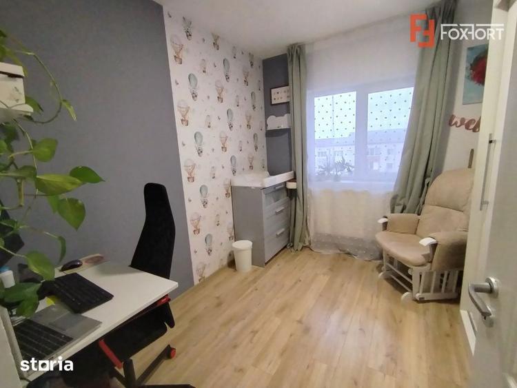 Apartament cu 3 camere în Girocului