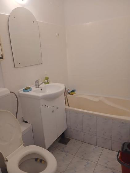 Apartament semidecomandat în Central