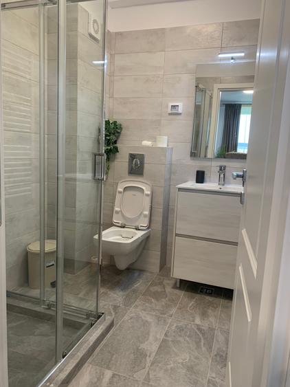 Apartament cu 2 camere decomandat în Est