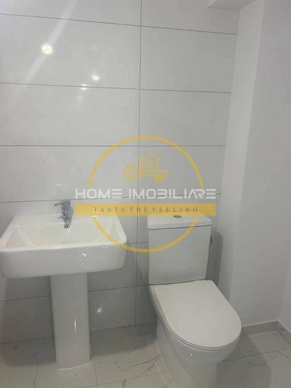 Apartament cu 3 camere semidecomandat în Hlincea