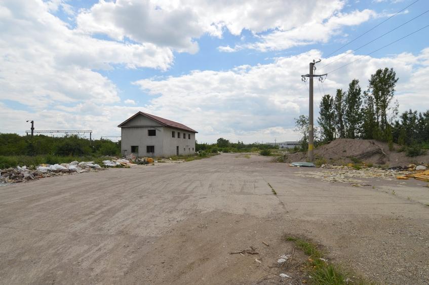 Teren Construcții intravilan de 15000 mp, în Theodor Pallady