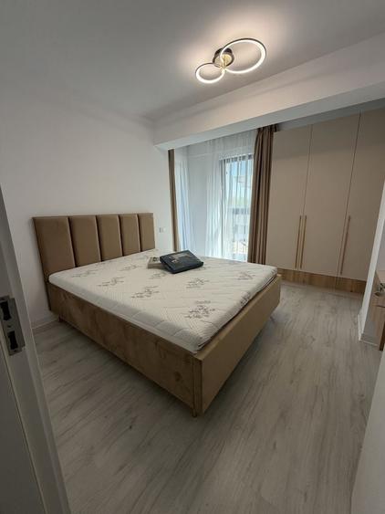 Proprietar inchiriez apartament 2 camere loc de parcare central Otopeni - 3