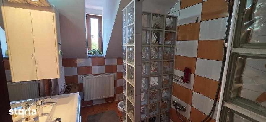 Apartament la mansarda, 2 camere decom, Gheorgheni, mobilat/utilat - 15
