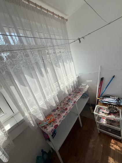 Apartament cu 3 camere decomandat în Domenii