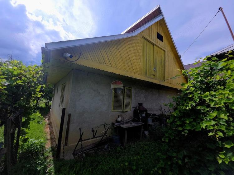 Casă cu Teren 803 Mp în Bistrița