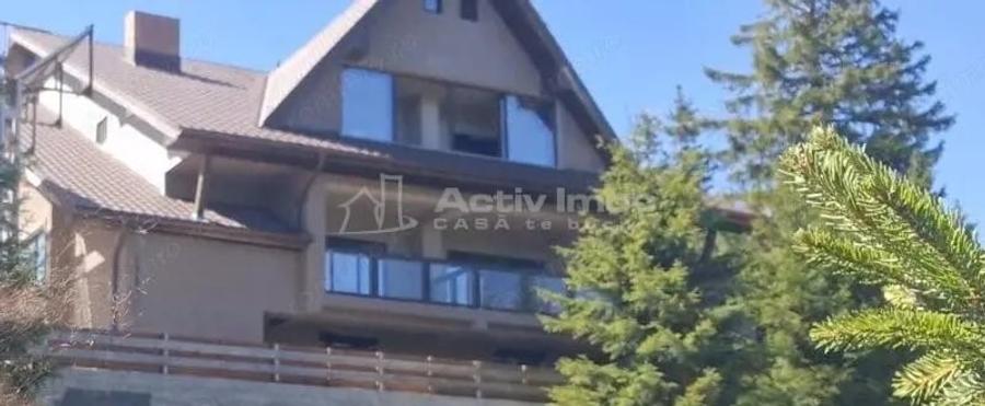 Casă cu 12 camere cu Teren 1000 Mp în Români