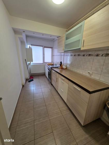Garsonieră decomandată în Central