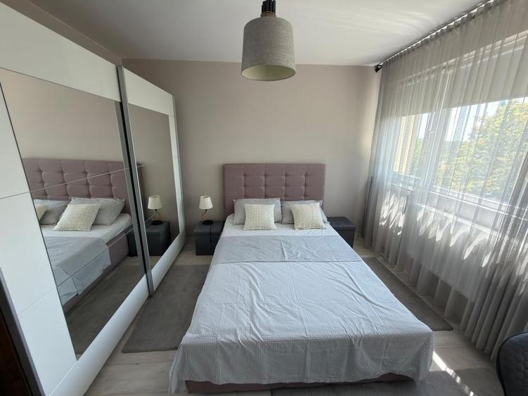 Apartament cu 2 camere decomandat în Eroii Revoluției