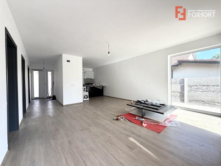 Casă individuală cu 3 camere cu Teren 420 Mp în Sânmihaiu Român