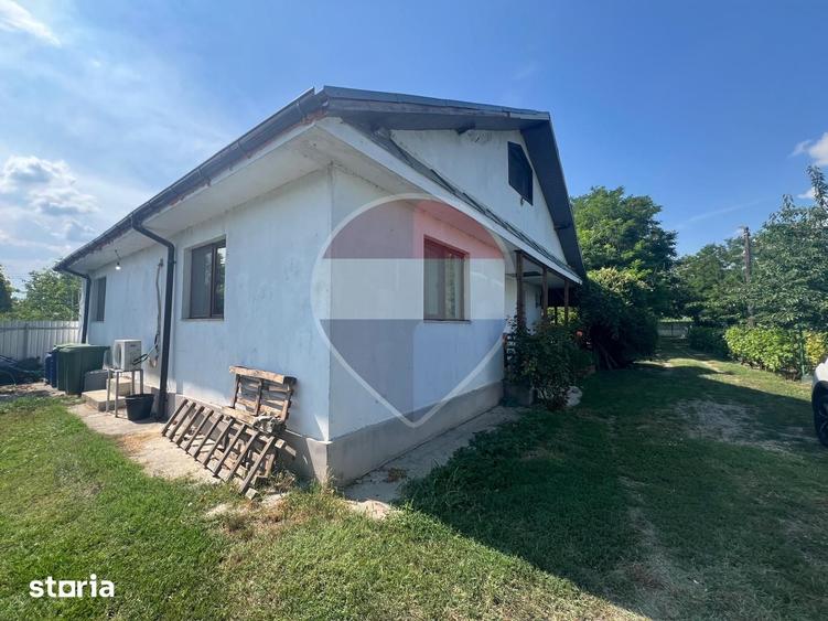 Casă cu 3 camere cu Teren 2244 Mp în Vânători
