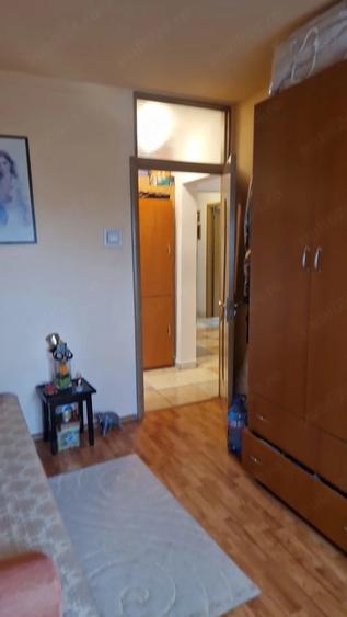 Apartament cu 4 camere decomandat în Brâncoveanu