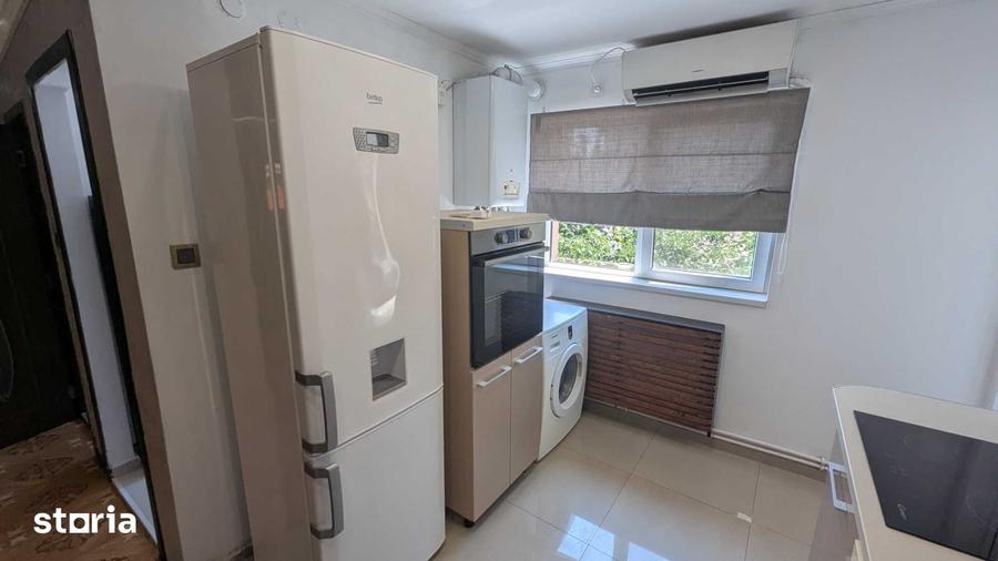 Apartament cu 3 camere în Vitan