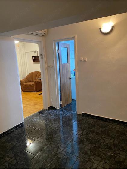 Apartament cu 3 camere decomandat în Basarabia