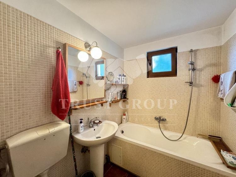 Casă individuală cu 5 camere cu Canalizare în Gruiu
