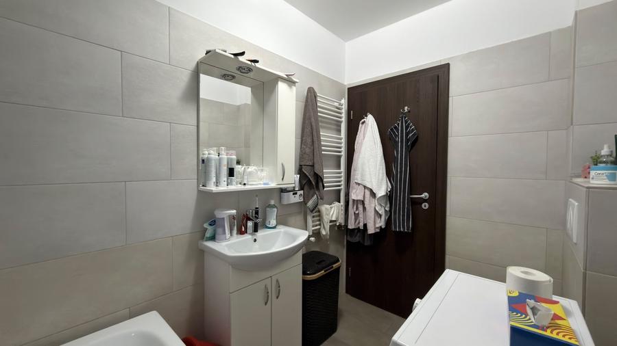 Apartament cu 2 camere decomandat, mobilat în Giroc