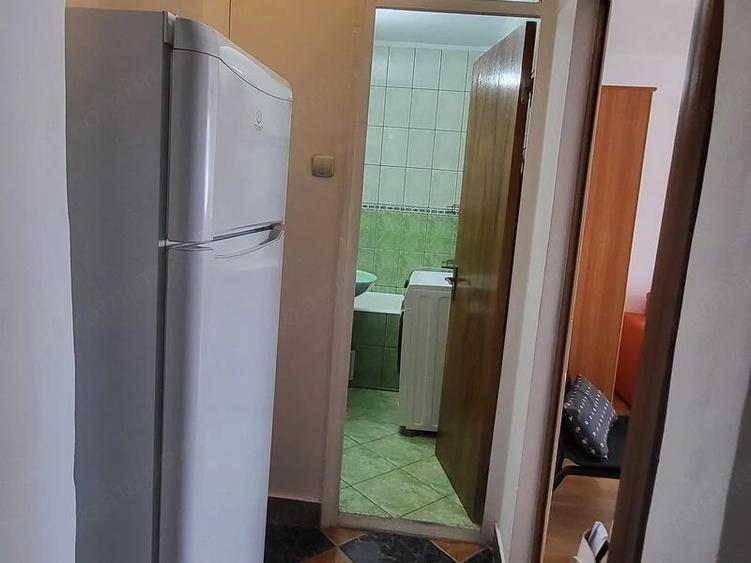 Garsonieră decomandată în Iancului