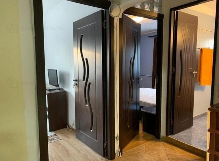 Apartament cu 3 camere decomandat în Vitan