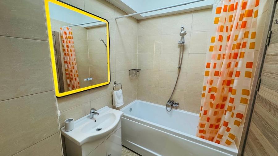 Apartament cu 2 camere semidecomandat, mobilat în Nord