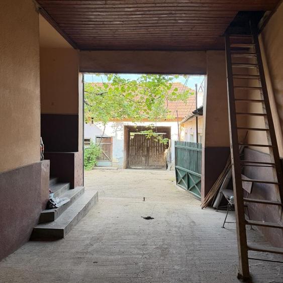 Casă cu 4 camere în Vălanii de Beiuș