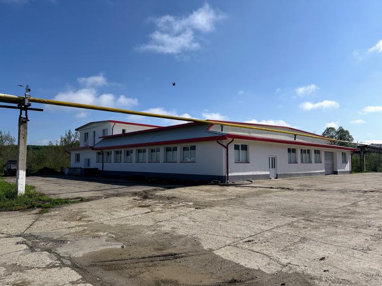 Spațiu industrial, de 1,144 mp, în Mârșa