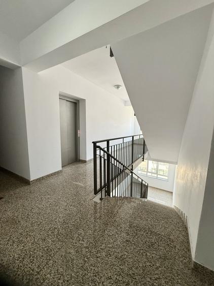 Apartament cu 2 camere decomandat în Dobroești