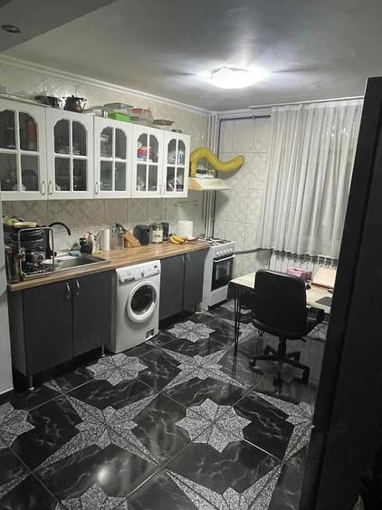 Apartament cu 3 camere decomandat în Doamna Ghica