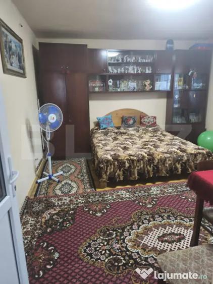 Casă cu 2 camere cu Teren 1133 Mp în Central