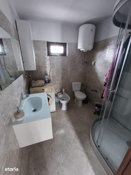 Casă cu 3 camere cu Teren 1259 Mp în Drăgănești
