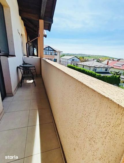 Apartament cu 2 camere decomandat în Podu Roș