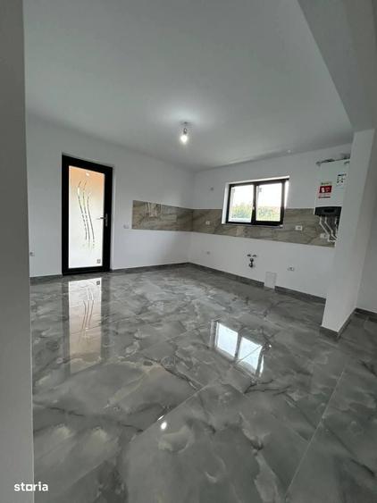 Casă cu 4 camere cu Teren 700 Mp în Central