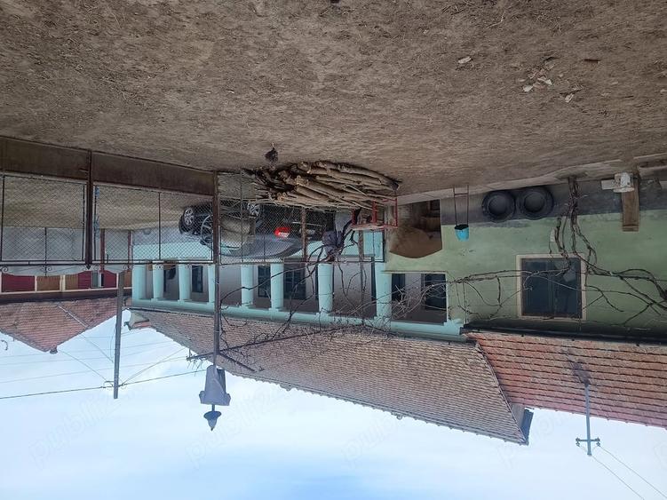 Casă cu Teren 2900 Mp în Sâncel