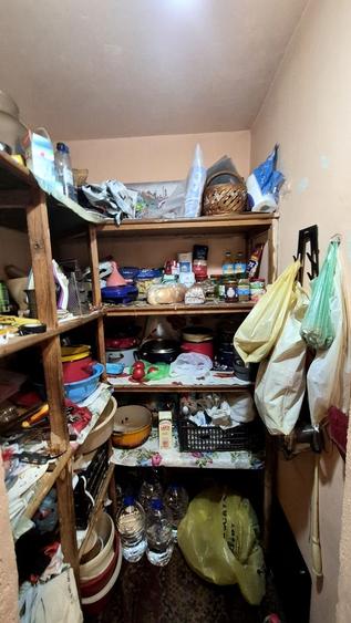 Apartament cu 4 camere semidecomandat în Rahova