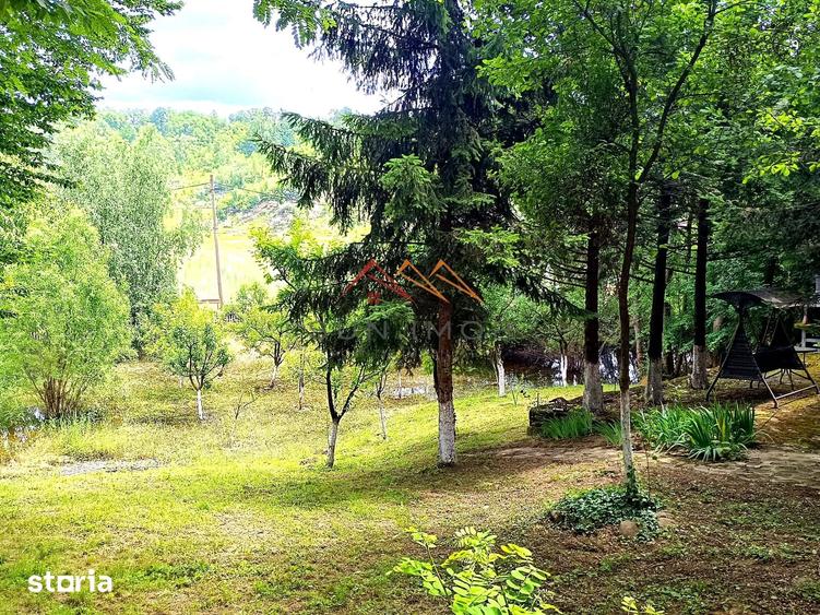 Casă cu 4 camere cu Teren 1053 Mp în Șotrile