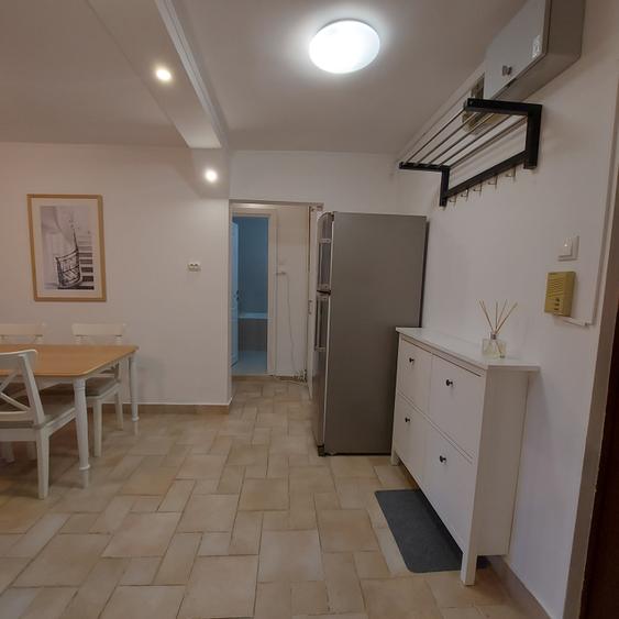 Apartament cu 2 camere decomandat în Basarabia