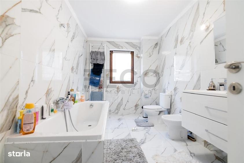 Apartament cu 3 camere în Rontău