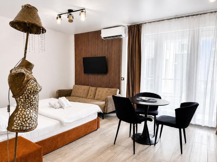 Garsonieră decomandată, mobilată în Mamaia-Sat