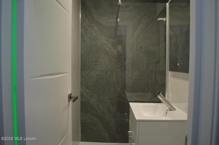Apartament cu 3 camere decomandat în Nord