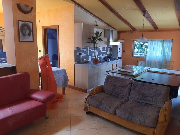 Casă cu 6 camere cu Teren 200 Mp în Central