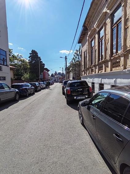 Apartament cu 4 camere decomandat în Popoveni