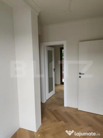 Casă cu 4 camere cu Teren 350 Mp în Central