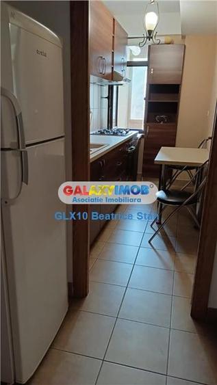 Apartament cu 2 camere semidecomandat, mobilat în Apusului