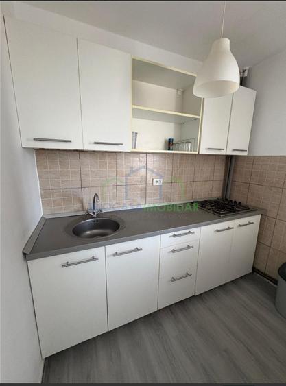 Garsonieră decomandată în Popoveni