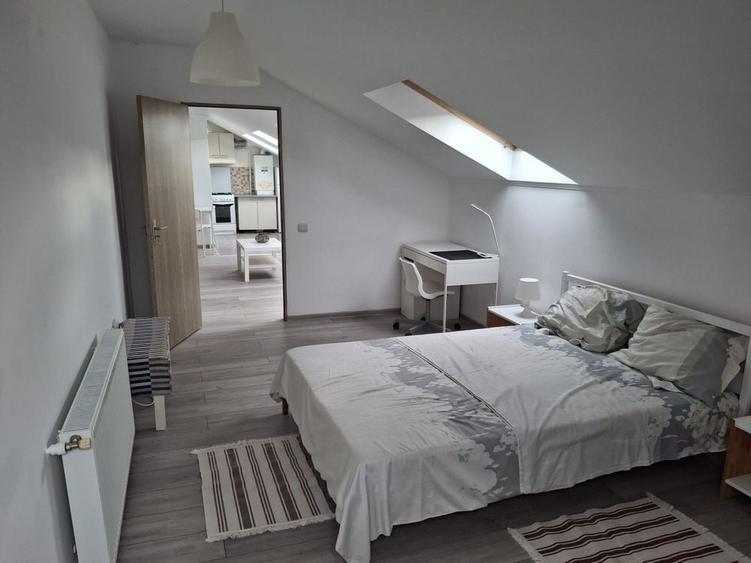 Apartament cu 2 camere decomandat în Florești