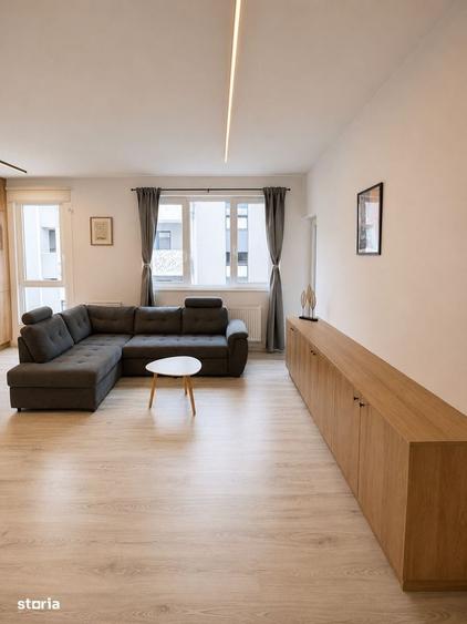 Apartament cu 3 camere decomandat în Florești