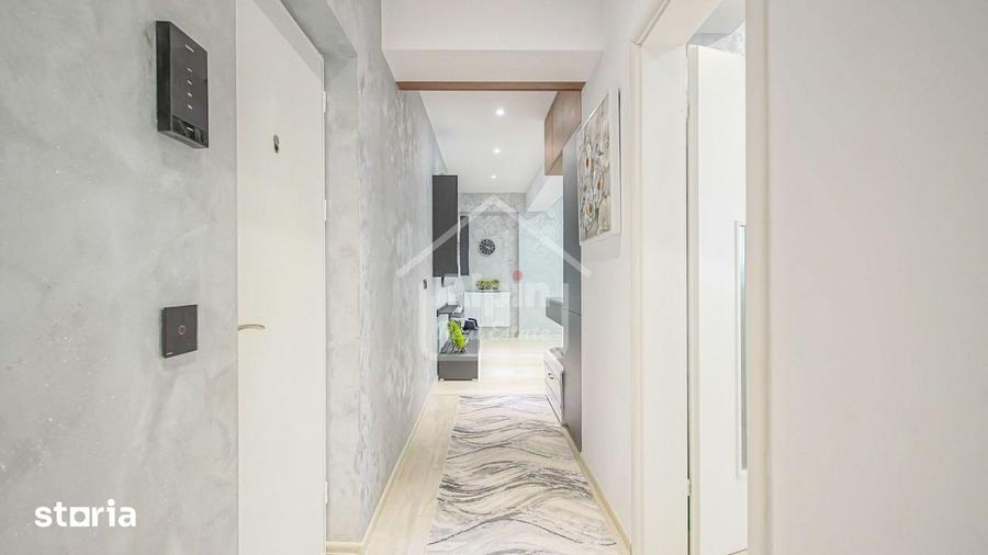 Apartament cu 4 camere decomandat în Tractorul